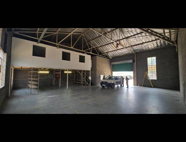 INDUSTRIAL PROPERTY TO RENT IN HALFWAY HOUSE